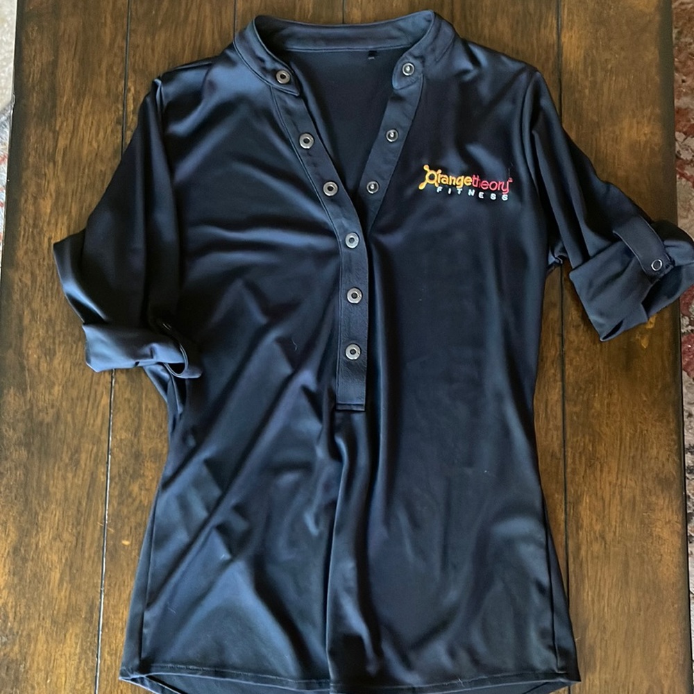 Orangetheory 🍊- Rare  three-quarter sleeve top